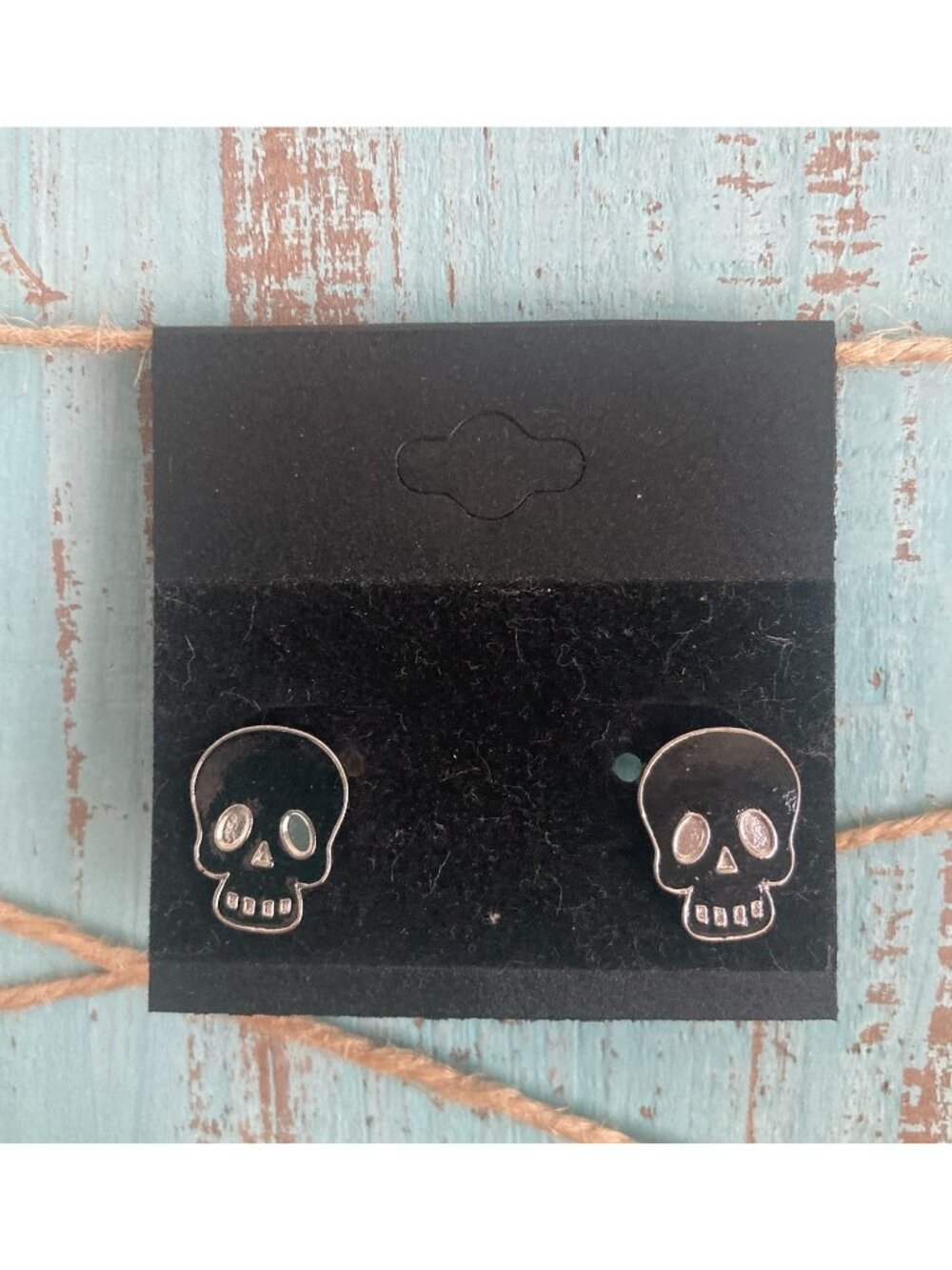 Women Men Goth Silver Black Skull Rock Punk Stud Earrings Halloween